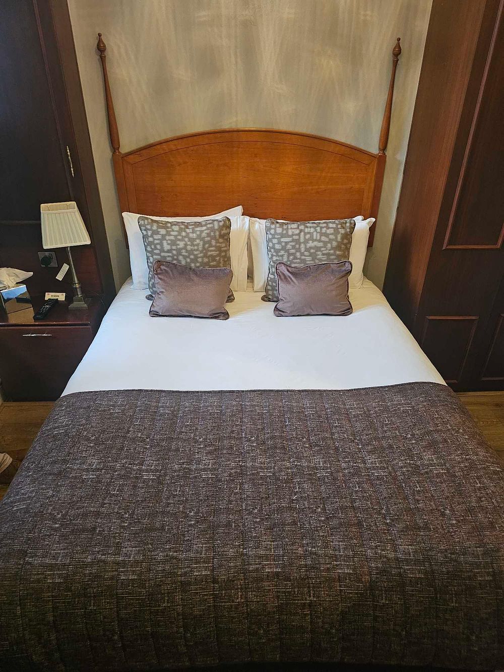 Lot 2105: Contents of Room 6 Briefly comprising freestanding items King Mattison Contract Beds Pocket Sprung L