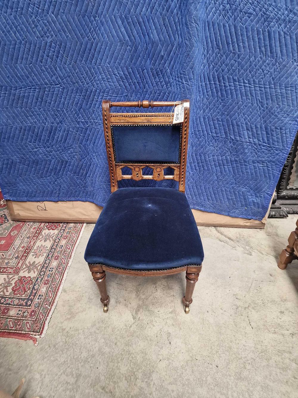 Lot 2015: * A finely carved side chair in the Louis XVI revival style