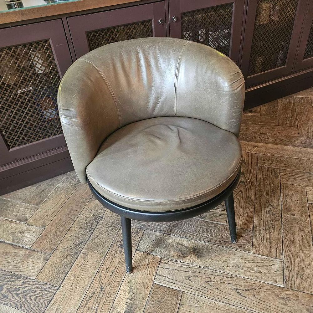 Lot 326: * Daphne armchair by Porada is a sculptural lounge chair designed by Emanuela Garbin and Mario