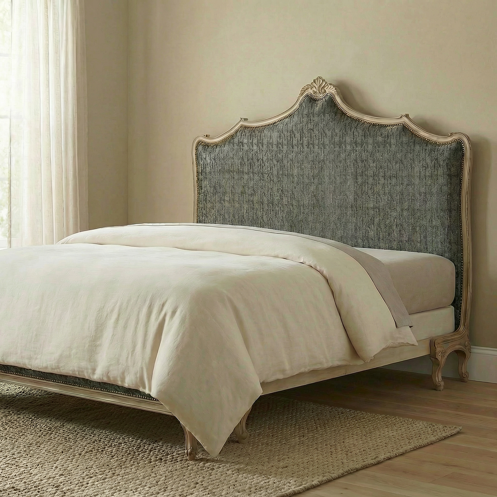 Lot 419: * Headboard Vénitien – Louis XV Style