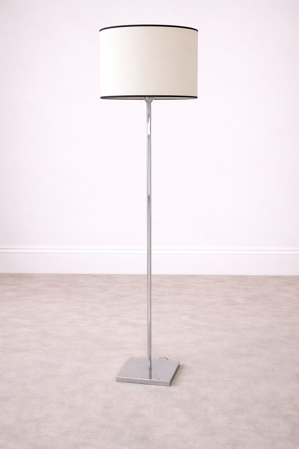 Lot 421: * Heathfield Co Contemporary Floor Lamp – Chrome (Model 32 702)