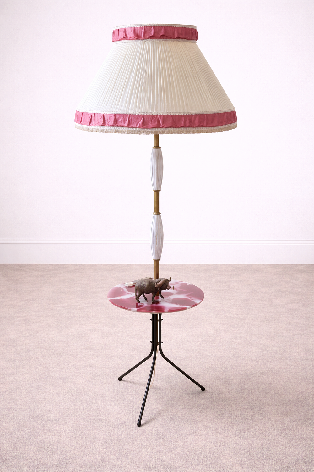 Lot 460: * Italian Tripod Floor Lamp, 1952 – After Gio Ponti