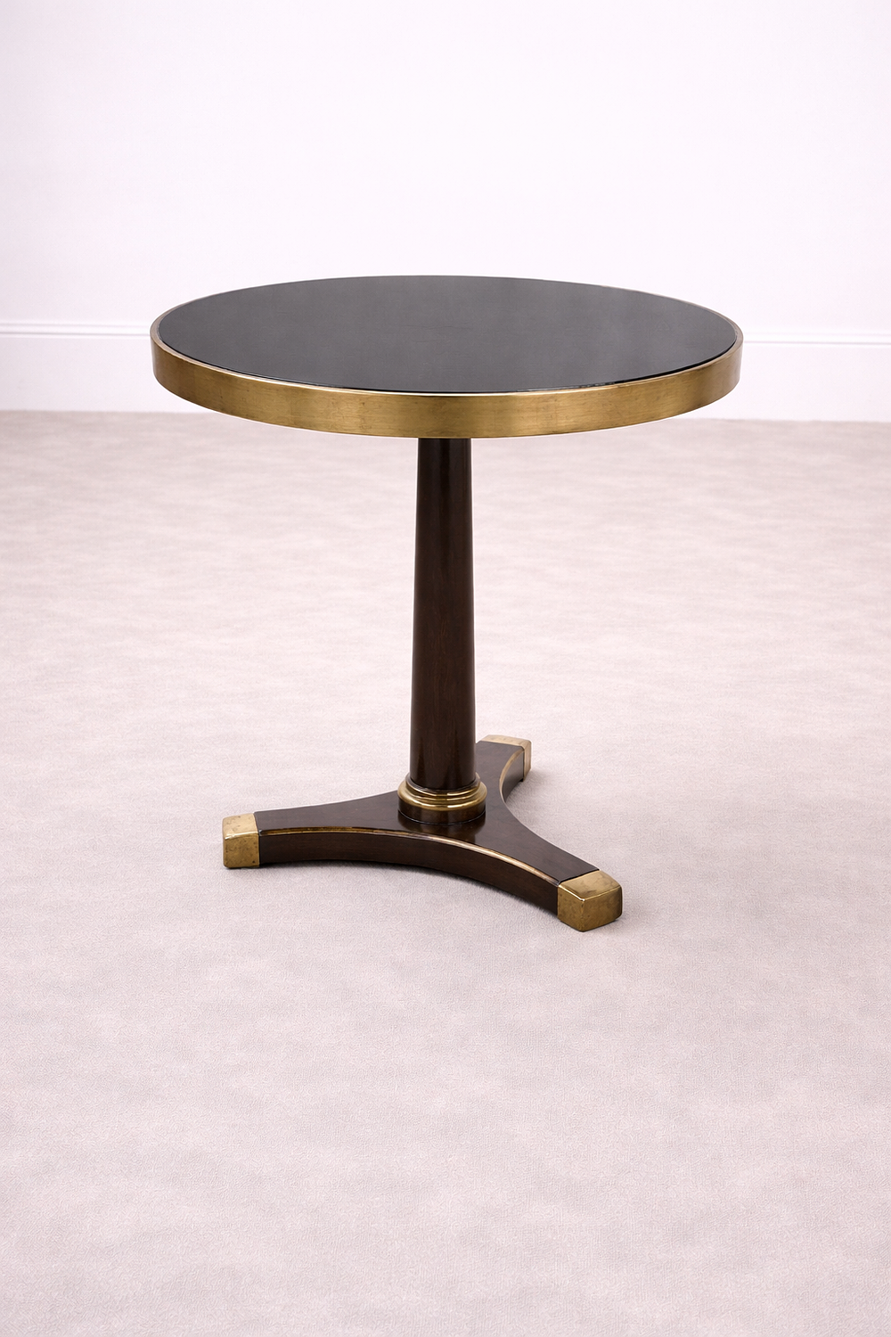 Lot 546: * Mid Century Modern Glass Top Side Table