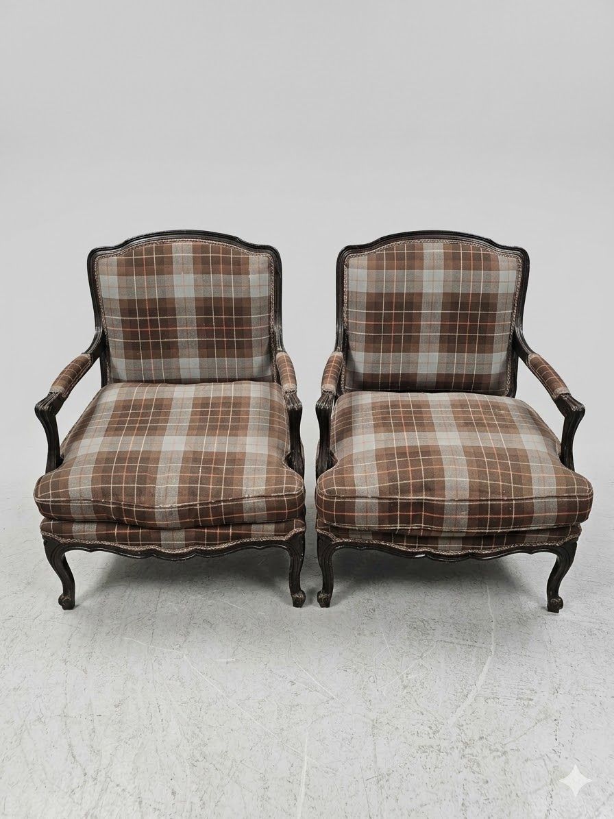 Lot 901: * Pair of Louis XV Style Fauteuils