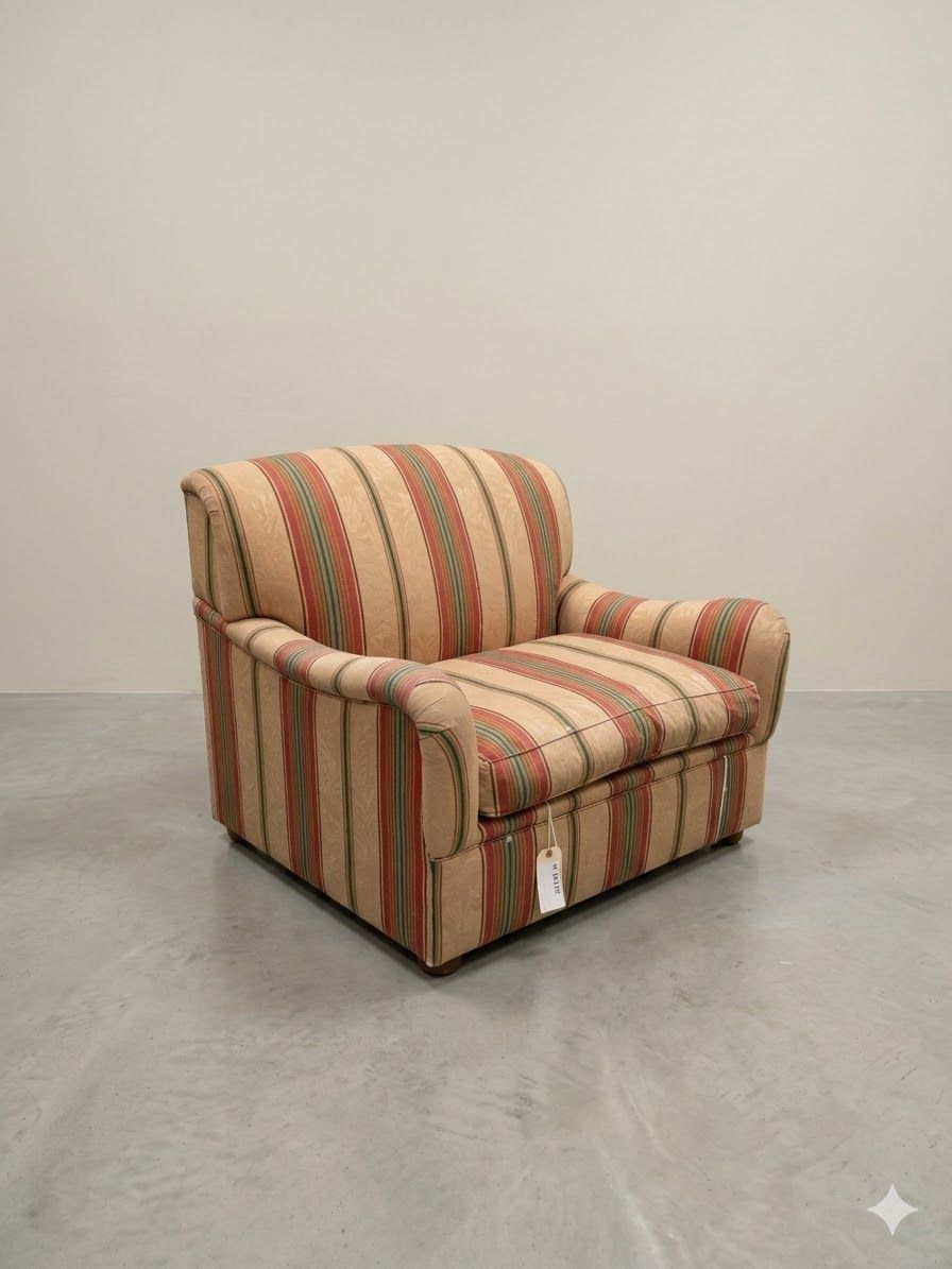 Lot 921: * Sofa Bed oversized armchair