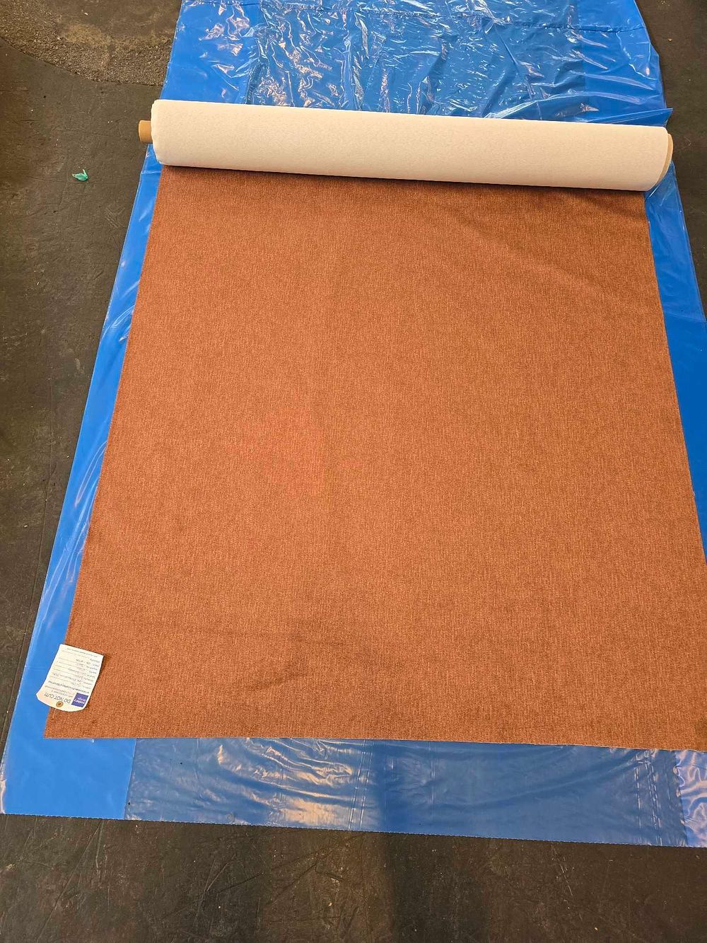 Lot 1119: * Brand New Roll Fabric Icon whiskey