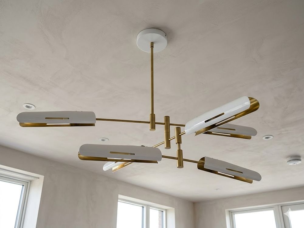 Lot 190: * I-Lite Sarus-Inspired White Mobile Chandelier