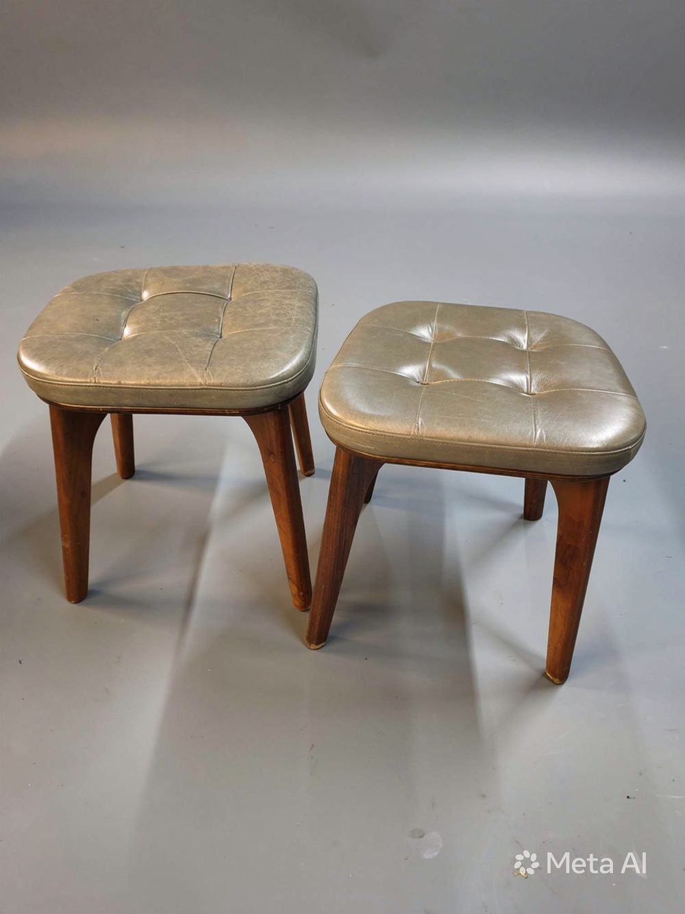Lot 278: A pair of contemporary dressing table stools, each measuring 40 x 40 x 45 {cm}