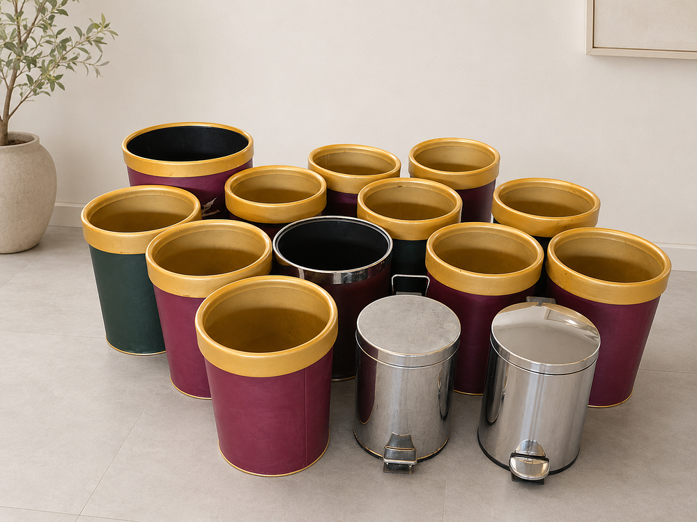 Lot 467: An assorted trade lot of fourteen (14) waste paper bins