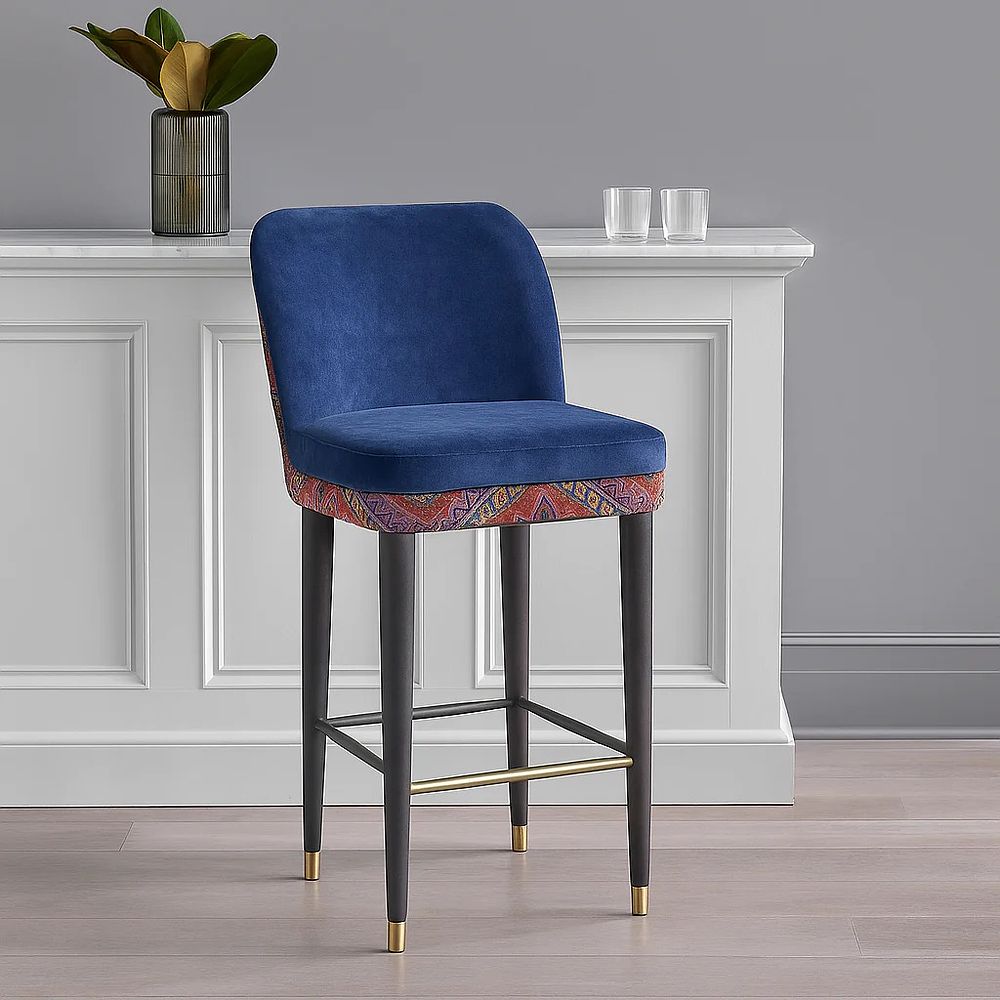 Lot 515: Cody Bar Stool.