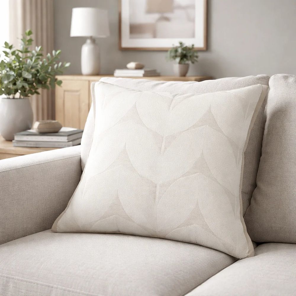 Lot 577: Luxury. Cushion (100% Feather Filled).