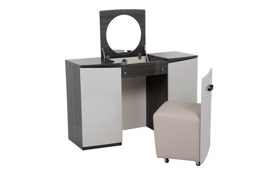 Lot 624: Elevate your space with the contemporary Bella collection