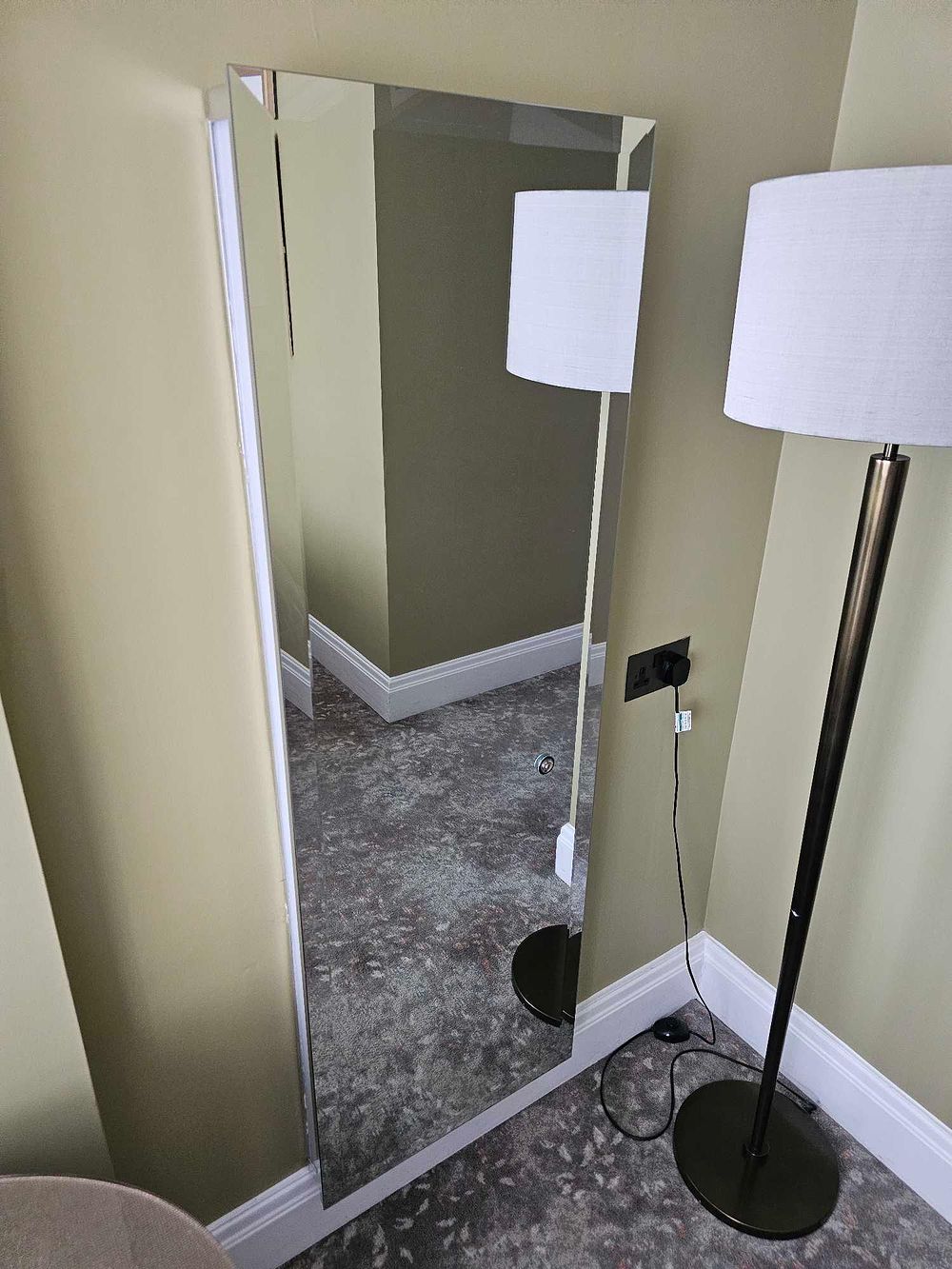 Lot 230: Electrimirror high-specification illuminated full-length dressing mirror