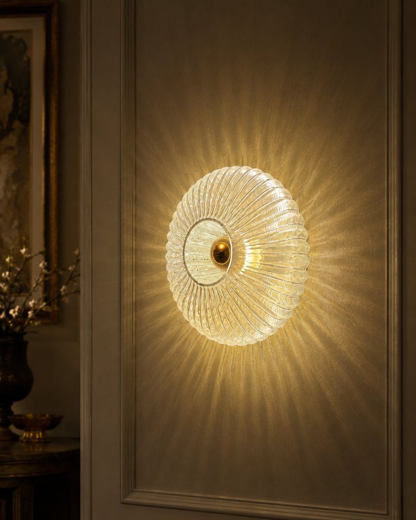 Lot 363: Chelsom Glass GE/742/SMOKE wall lamp Deeply ribbed elliptical shaped mouthblown Veneto glass gives a