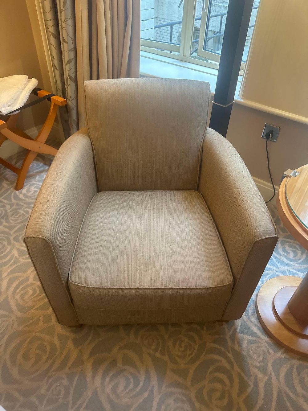 Lot 896: A Contemporary Tailored Club-Style Armchair