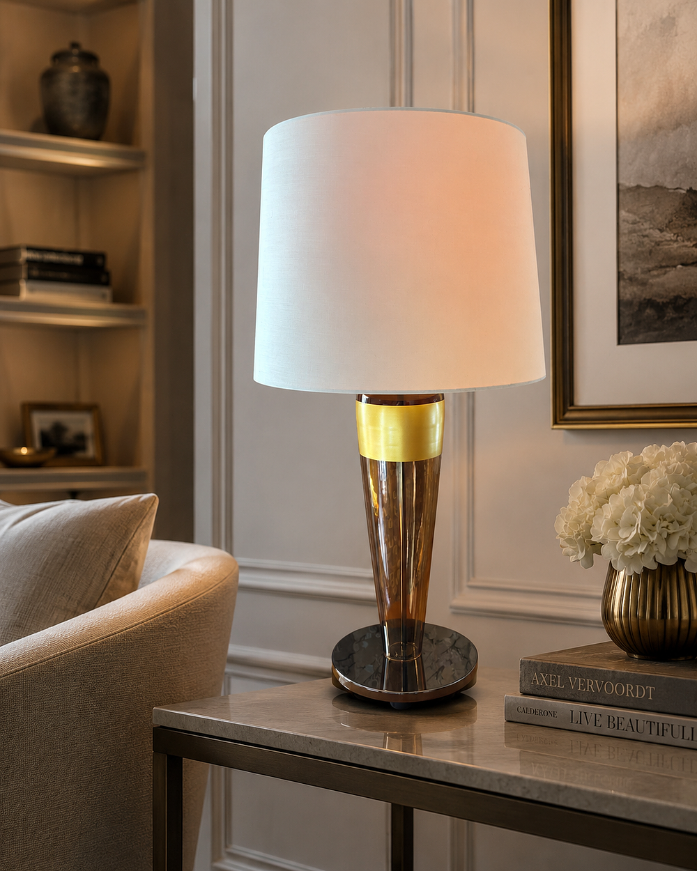 Lot 1055: A "Sara" Murano Glass Table Lamp by Barovier & Toso high-end designer table lamp in the Sara