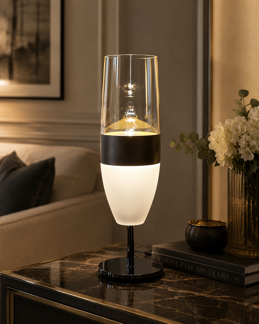 Lot 1205: A Contemporary "Aurum" Murano Glass Table Lamp by Barovier & Toso