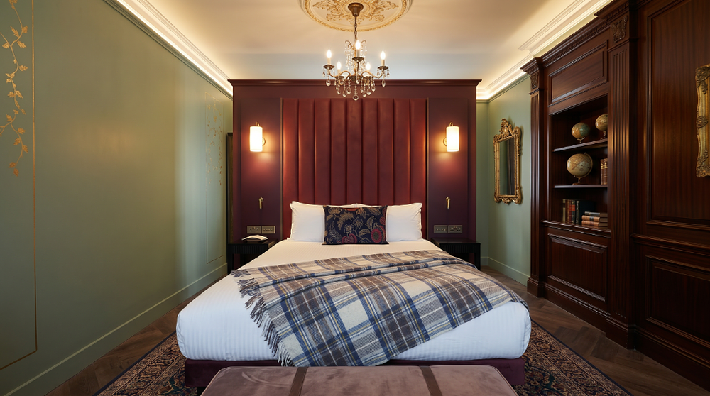 Lot 1575: UK-Made Contemporary Floor-to-Ceiling Fluted Headboard by Curtis bring instant boutique hotel