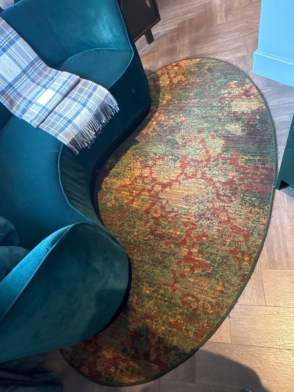 Lot 2004: Custom Abstract Oval Area Rug by Bergman Design House & Ulster Carpets Add a vibrant