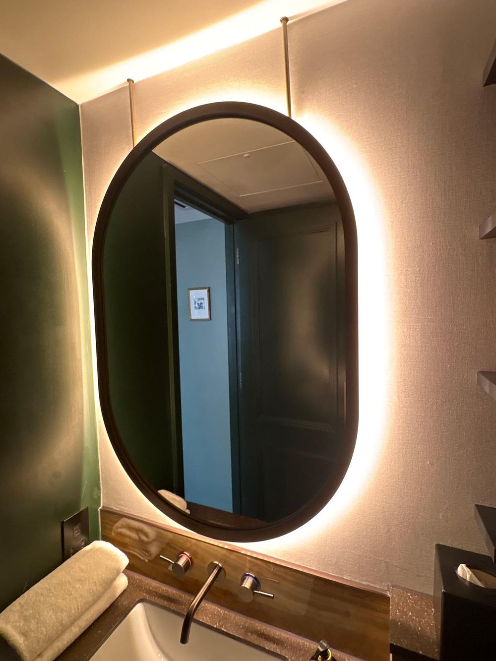 Lot 3093: Bespoke Backlit Pill-Shaped Bathroom Vanity Mirror (75 x 108cm) Bring a sleek