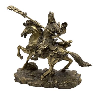 Статуэтка Гуань Гун на лошади. Бронза. Размер 22 х 21 х 8 см.