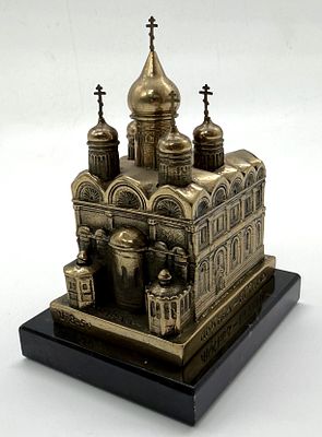 Статуэтка Архангельский собор. Москва. Кремль. Бронза. Размер 8 х 6 х 5 см.