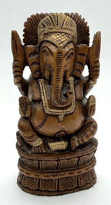 Статуэтка деревянная Ганеша в лотосе. Высота 15 см.