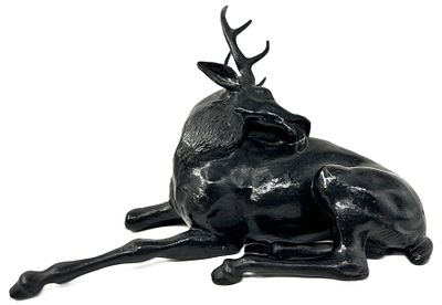 Каслинское литьё. Раненый олень. Высота 11 см. Длина 18 см.