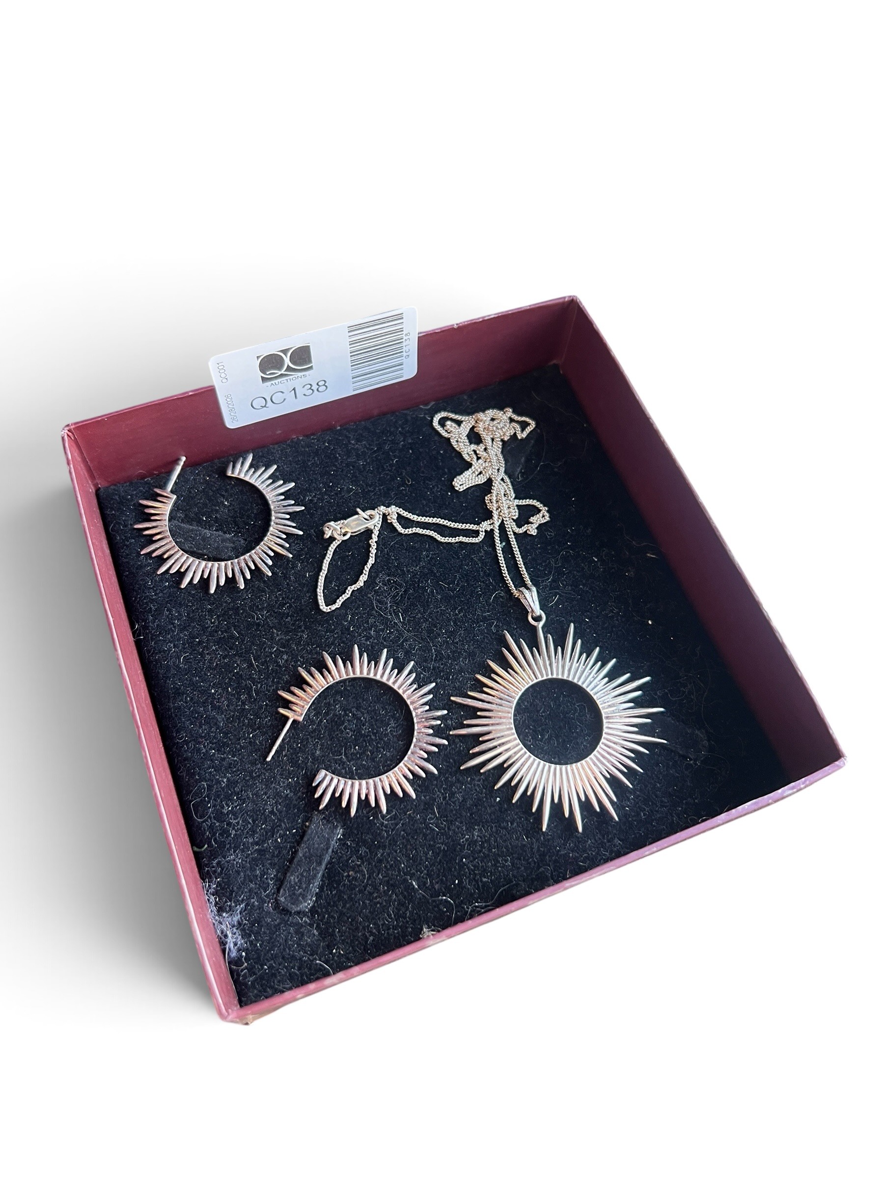 London-Hallmarked 925 Silver Sunburst Necklace and Matching Earrings – 23g