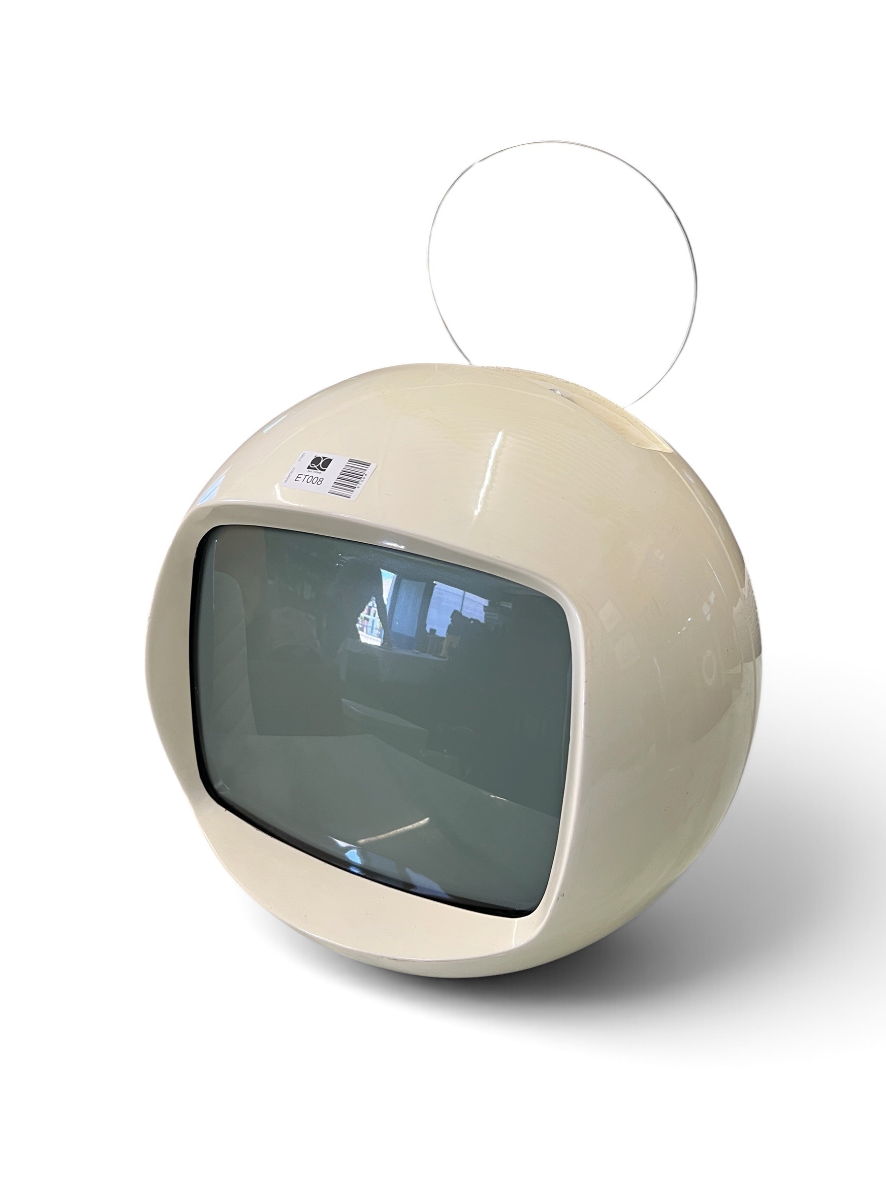 Vintage 1970s Space Age “Ball” Television, Cream Fibreglass/Plastic Case