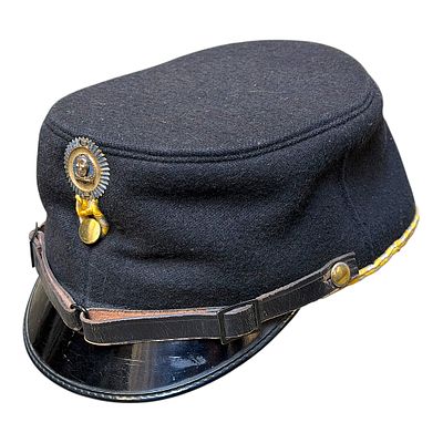 Brunswick Veterans' Association Kepi with Death's Head Badge, Weimar Republic. Black wool cloth 