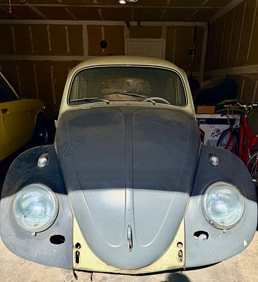 Rare 1962 Volkswagen Bug Beetle - Restoration Opportunity!. This 1962 Volkswagen Beetle is a 
