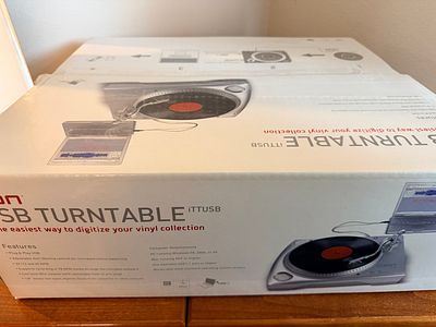 ION Audio iTTUSB USB Turntable in Original Box. An ION Audio iTTUSB USB turntable, manufactured 