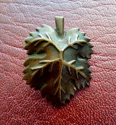 דרגת קצין , עלה" ישן מאד, הברגת אום , נדיר.