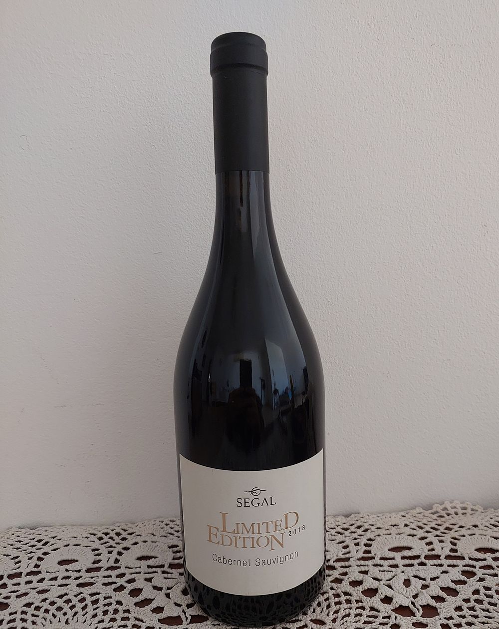 נדיר! למטייד אדישן סגל" דגל 2018. נישמר במקרר יין. - איסוף עצמי בלבד , לא יתאפשר משלוח.