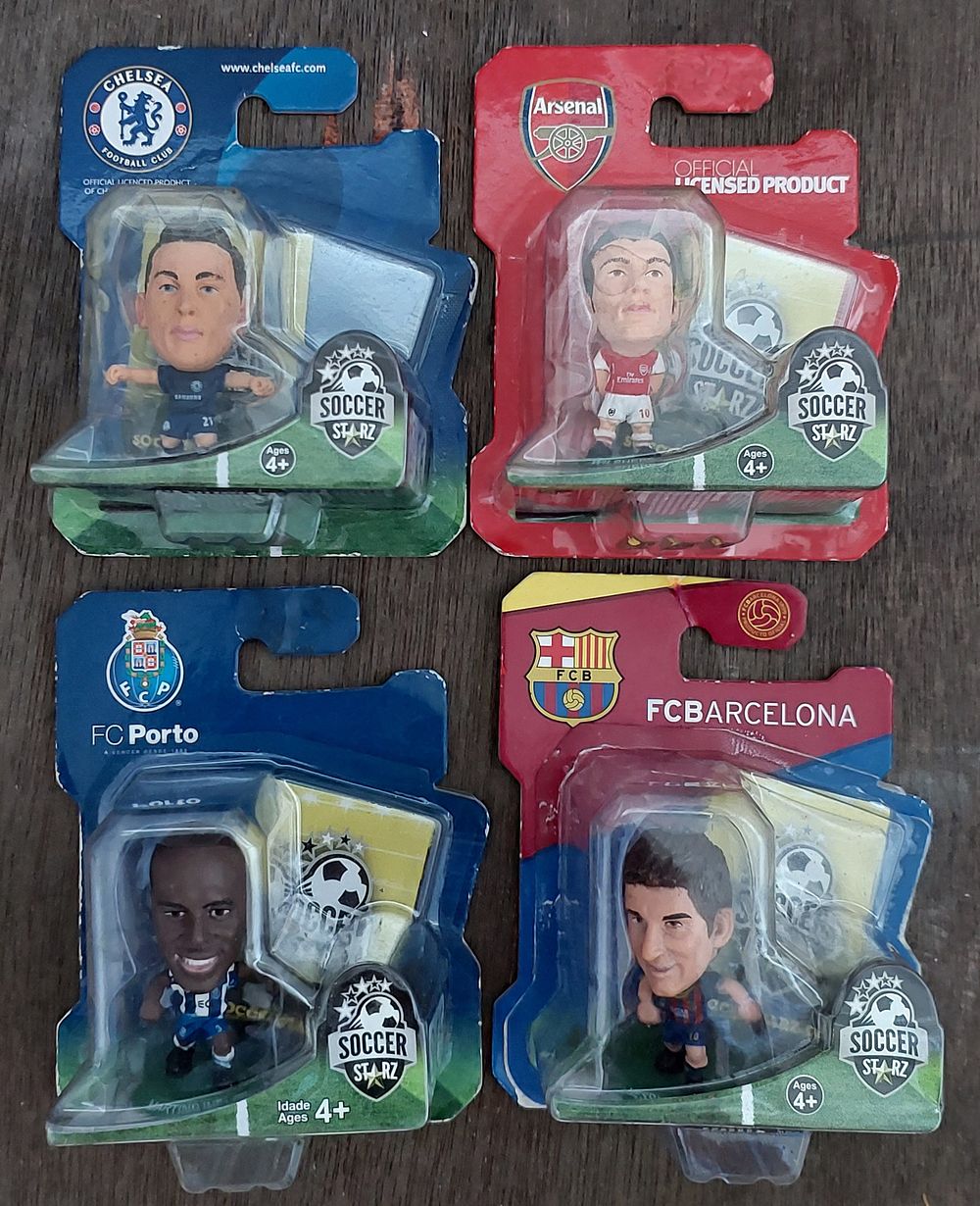 4 מארזי בובות שחקני עולם, חב' סוקרסטאר" + בובת מסי.