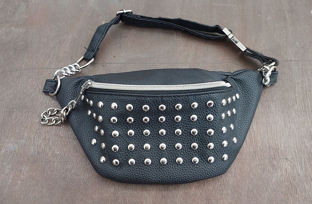 פאוצ' ניטים מעור מעצבים , יפיפה מצב חדש.