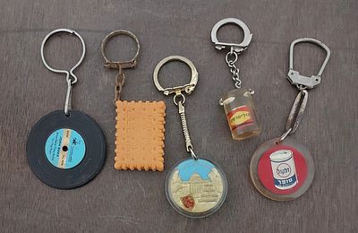 לוט מחזיקי מפתחות ישנים , פרסומיים שנות 60.
