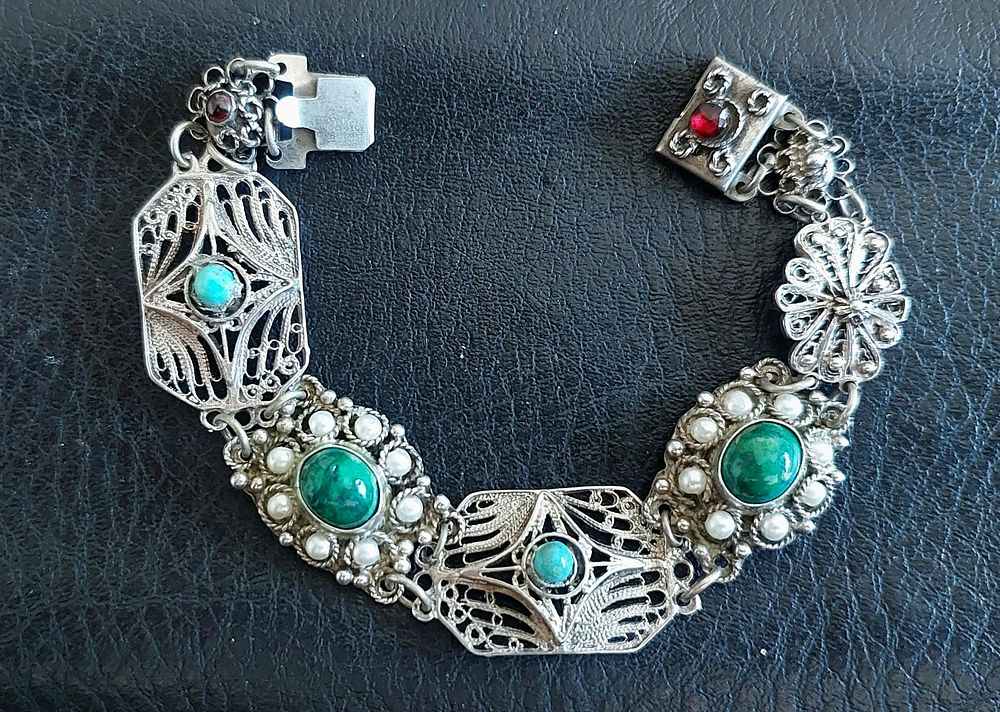 צמיד ישן כסף 925 , עבודת פיליגרן יפיפיה עים אבני חן טבעיות., 17.5g.