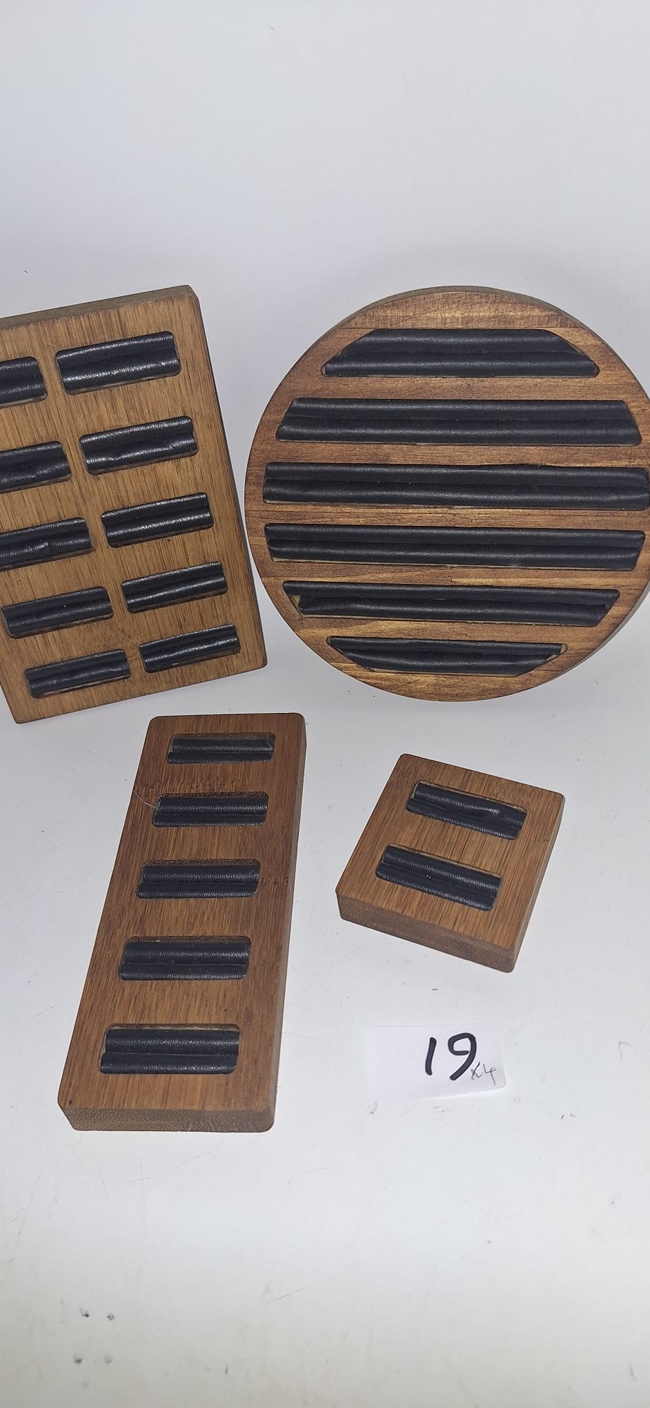 4 Assorted Ring Display Holders