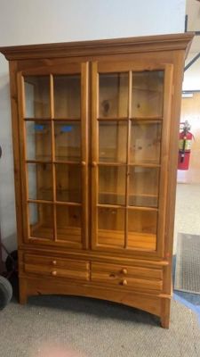 Beautiful Wooden Glass Door China Cabinet. 75 tall x 46 length x 16 wide approx.