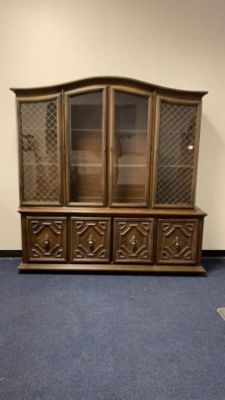 J B Van Csciver Co China Hutch with Light. beautiful condition, 2 piece