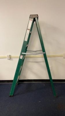 6 Foot Fiberglass Franklin Step Ladder. good condition