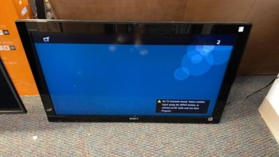 Working SONY 40 inch LCD TV. remote