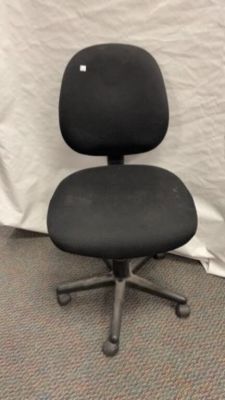 Black Rolling Office Chair. no arms