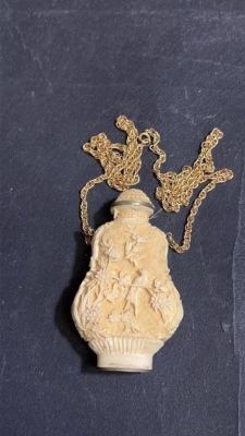Antique Bone Carved Chinese Snuff Bottle. Antique Chinese carved bone snuff bottle gf and bone