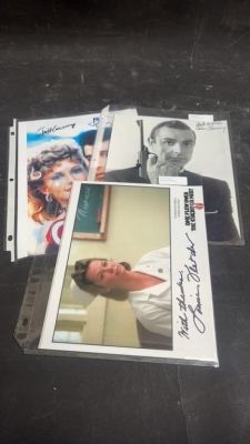 Autographs Olivia Newton John, Sean Connery. Autographs Olivia newton john, Jeff conaway 