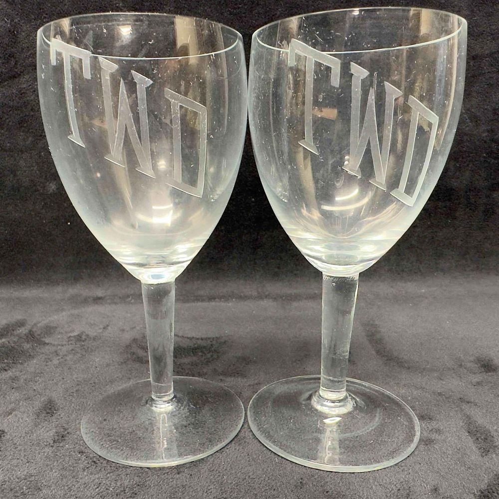 Lot 26: Two Etched Monogram Personalized Drinking Cocktail Glasses Set