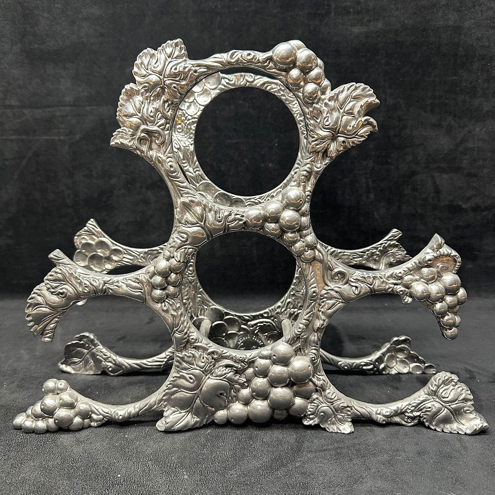 Lot 400: Arthur Court Grape Vine Six Bottle Wine Rack