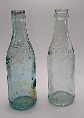 2 Vintage Kiss Kola & Chero-Cola Glass Bottles. 2 Vintage Kiss Kola &amp; Chero-Cola Glass 